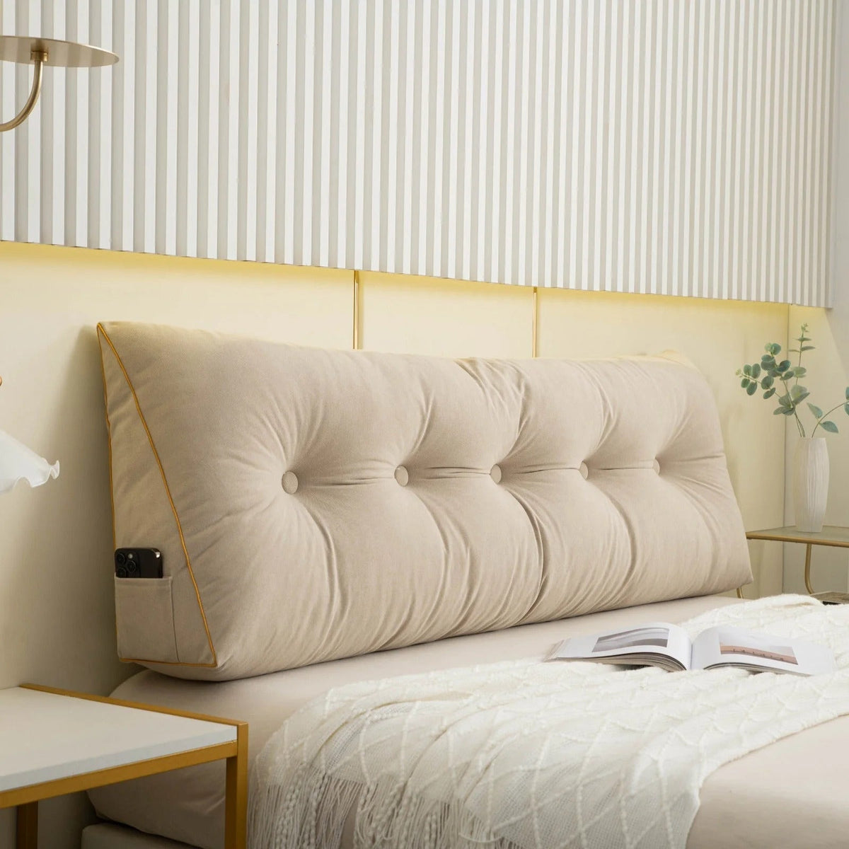 Coussin tête de lit capitonné à passepoil – vue 1